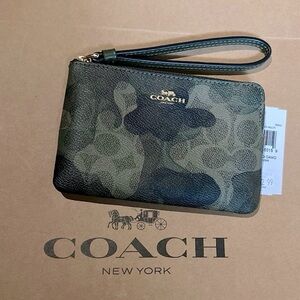 NWT COACH Corner Zip Wristlet Wallet in Signature Camo Print CW858 AUTHENTIC